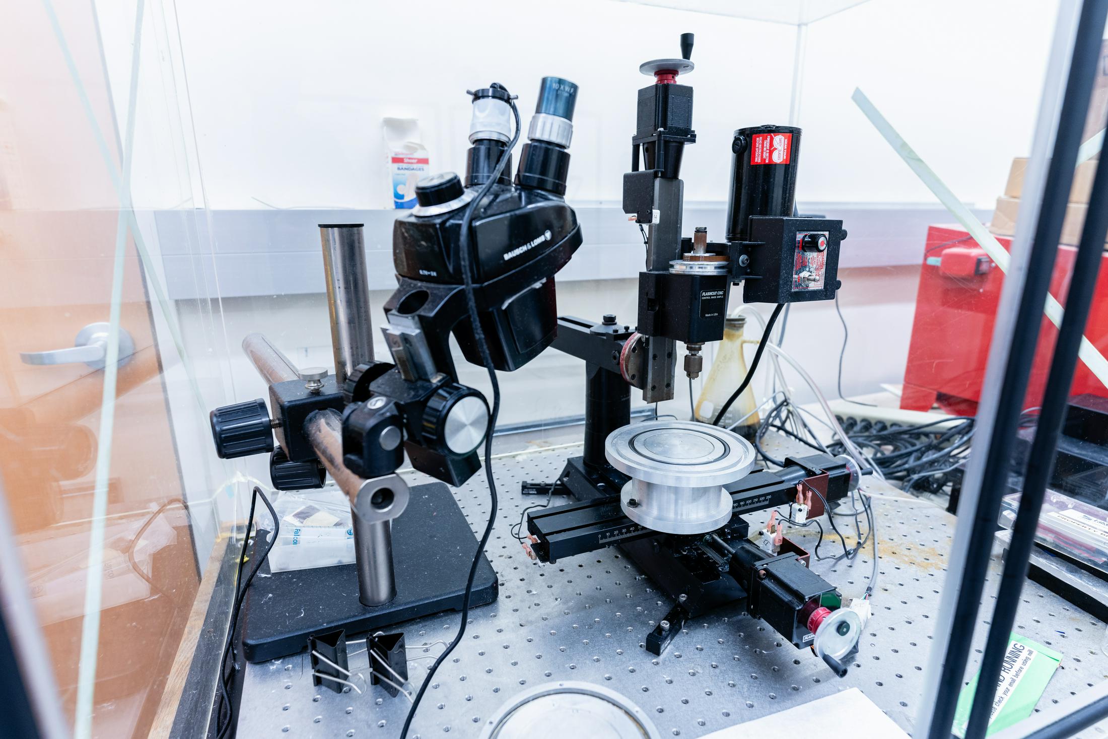 QB3 Biomolecular Nanotechnology Center 1
